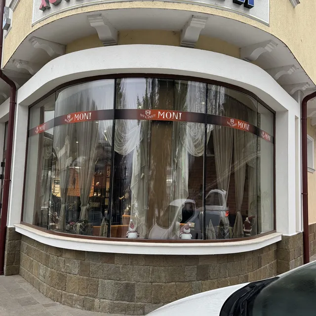 Алуминиева и ПВЦ дограма на хотелски комплекс — Бравис и Ко